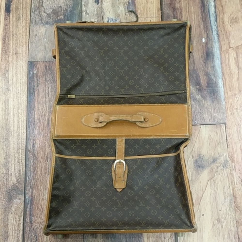 Louis Vuitton Hanging Garment Bag 1970's Vintage - Picture 7 of 10